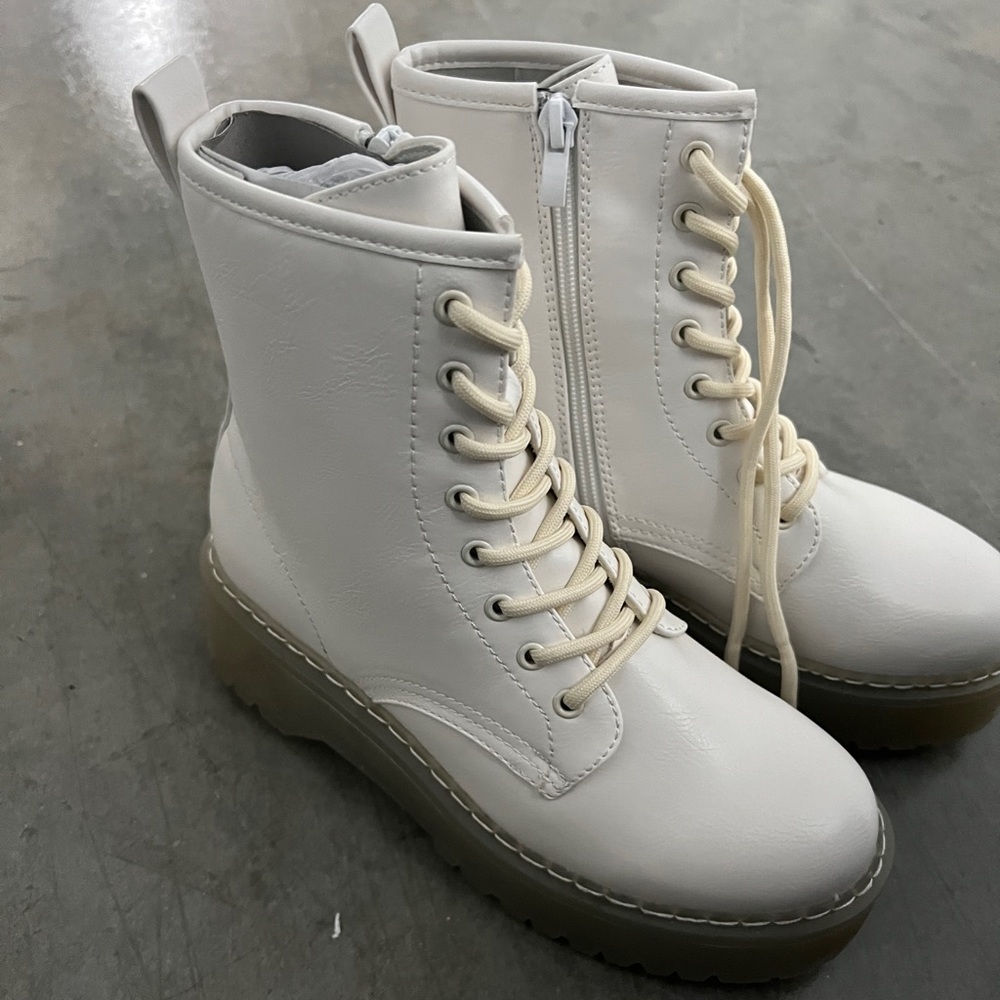 Steve madden white combat boots